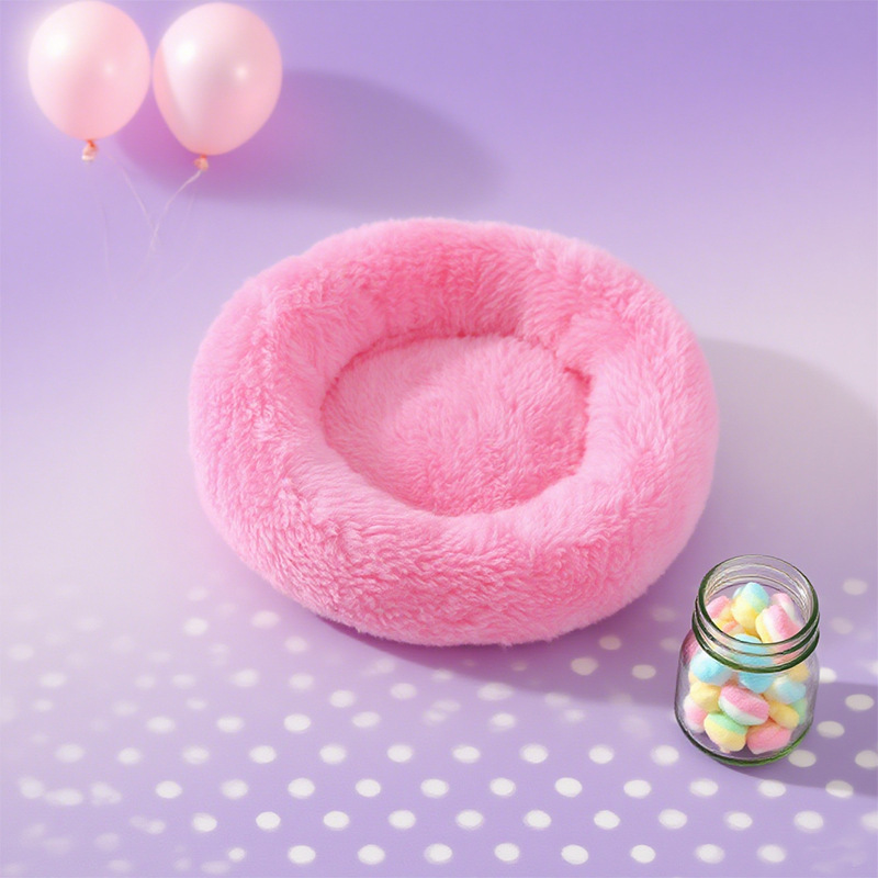 Taille S : diamètre extérieur 14 cm, diamètre intérieur 8 cm.