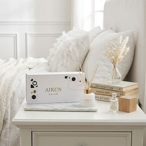 Aikun – Coffret cadeau diffuseur à bâtonnets 100 ml en verre avec logo, boîte blanche, parfum au choix, longue durée, faible MOQ, réponse rapide, pour e-commerce - Product Image 1