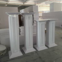 Accessoires de mariage personnalisés Socle en PVC blanc Acrylique Présentoir de fleurs Colonne romaine Socle de piédestal