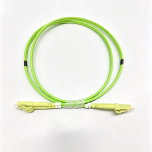 Cordon de brassage fibre optique personnalisé en gros, faible perte, OM5 Duplex LC vers LC, 2,0 mm LSZH Vert Clair pour centre de données 400G - Product Image 2