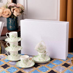 Service à café turc de luxe en porcelaine fine avec tasses et soucoupes pour le thé de l'après-midi en famille - Product Image 4