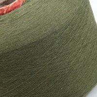 Fil mélangé polyester/coton à technique ouverte, haute ténacité, anti-boulochage, recyclable pour le tissage et le tricot, motif brut