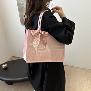 Bolso de Hombro Bordado de Moda Estilo 2026, con Sensación de Alta Gama, Gran Capacidad, Apto para Viajes Diarios y Uso Casual - Product Image 2