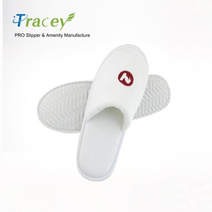 Pantoufles jetables personnalisées avec logo, confortables, douces et antidérapantes pour hôtels et spas – Prix abordable - Product Image 3