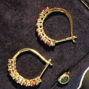 Aazuo, Joyería Fina de 18K, Oro Amarillo Sólido, Rubí Natural, Diamantes Reales, Pendientes de Gancho con Línea de Tenis, Regalo para Damas, Uso Diario - Product Image 5