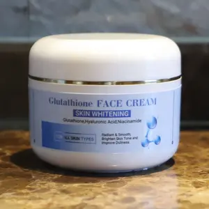 Atacado Orgânica Remover Rosto Manchas Escuras Hidratante Clareamento Creme Facial Branqueamento Para A Pele Negra