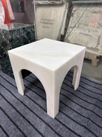 Table de chevet en marbre de style nordique avec base cintrée, petite table basse en pierre pour la maison, l'hôtel, l'appartement, meubles d'intérieur