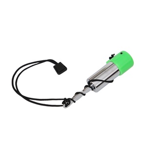 Carrete de aluminio portátil para línea de piscina con tapa verde y cordón negro para equipo de natación y buceo - Product Image 1