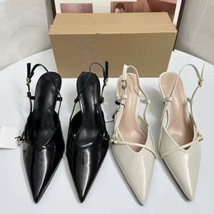 Sandales habillées pour femmes - Bout pointu, talon fin, détail boucle, bout fermé, talon ouvert, sandales à talons à enfiler pour femmes - Product Image 1