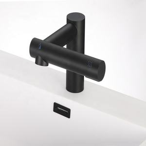 Distributeur <span class=keywords><strong>de</strong></span> savon en mousse rechargeable Robinet <span class=keywords><strong>d</strong></span>'économie <span class=keywords><strong>d</strong></span>'<span class=keywords><strong>eau</strong></span> à <span class=keywords><strong>lame</strong></span> <span class=keywords><strong>d</strong></span>'air automatique pour salle <span class=keywords><strong>de</strong></span> bain Vente en gros Offre Spéciale Nouveau laiton électrique 1000W 1000 - Product Image 3