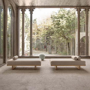 Taburete de sofá moderno minimalista de madera maciza con tela de lana de cordero para sala de estar, dormitorio, hogar, otomana de diseño suave. - Product Image 1