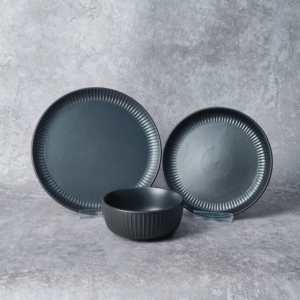 Vente en gros 6 types exquis <span class=keywords><strong>Service</strong></span> de table en <span class=keywords><strong>porcelaine</strong></span> personnalisé de <span class=keywords><strong>18</strong></span> <span class=keywords><strong>pièces</strong></span> pour 4 personnes <span class=keywords><strong>Service</strong></span> de table en céramique - Product Image 3