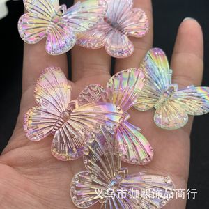 Pendentif papillon en acrylique, couleurs mélangées, gravé au laser, ornement de voiture DIY, décoration artisanale, origine Yiwu, printemps 2023 - Product Image 4