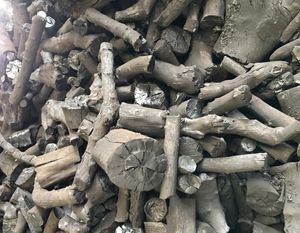 ถ่านไม้ลำไยดำแท่งจากเวียดนาม ราคาดีที่สุด สะอาด ติดไฟนาน ให้ความร้อนสูง เหมาะสำหรับเตาบาร์บีคิว - Product Image 6