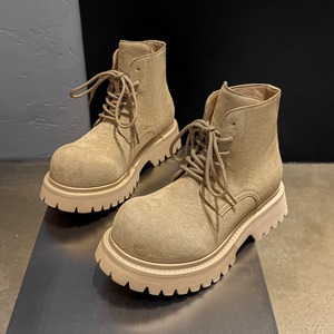 Botas cortas estilo workwear para mujer, modelo 2025, suela gruesa, botas de primavera-otoño, cuero brillante llamativo, color retro amarillo oscuro - Product Image 1