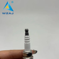 Vente Flash : Bougie d'allumage en alliage de nickel iridium 8692071 pour Volvo 850, C70, S40, S60, S80, V40, V70, V20, XC90