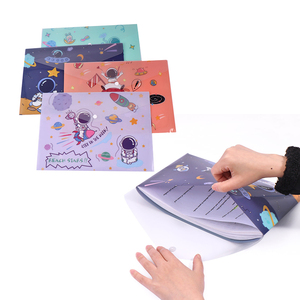 Fournisseur de papeterie fiable, classeur à boutons, 12 pièces, facile à ouvrir et à fermer, thème spatial, grande capacité, enveloppes de classement en plastique - Product Image 1