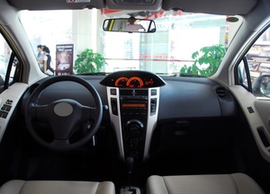Autos Usados, Autos Usados de <span class=keywords><strong>Gasolina</strong></span>, Vehículos Usados, <span class=keywords><strong>Toyota</strong></span> <span class=keywords><strong>Yaris</strong></span> <span class=keywords><strong>2011</strong></span> Edición Charm, Vehículo Usado Económico para la Ciudad - Product Image 6