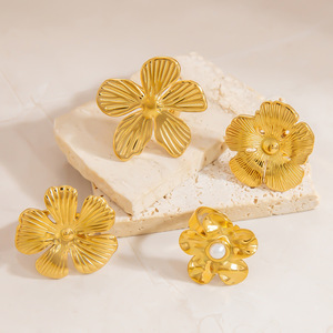 Flower Gold Color <b>Bracelet</b> Ring <b>Set</b> Women's Jewelry Everyday Wear 18K Gold Plated Pearl Inlay Bezel Setting - Product Image 2