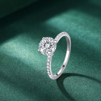 Bague en argent sterling 925 personnalisée avec certification GRA, moissanite ronde 1 carat, plaquée platine, pour femme, vente directe fabricant