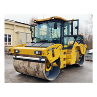 Compacteur vibrant à double tambour XD123 de 12 tonnes avec un diamètre de 1,3 m et un moteur de 119 kW pour le compactage des routes et des sols en stock