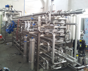 Beste Prijs Kokos Water Drank Uht Sterilisator En Aseptische Filler Monobloc Voedsel Sterilisatiemachine - Product Image 6