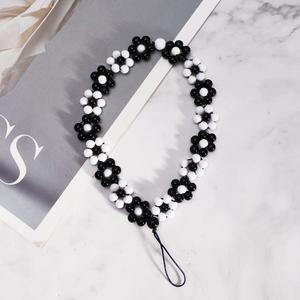 Cadena <span class=keywords><strong>de</strong></span> abalorios para teléfono móvil, cadena <span class=keywords><strong>de</strong></span> abalorios con <span class=keywords><strong>flores</strong></span> tejidas, venta al por mayor - Product Image 1