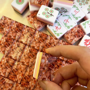 Juego <span class=keywords><strong>de</strong></span> Mahjong <span class=keywords><strong>de</strong></span> Acrílico con Cristales Brillantes en Tono Ámbar Durazno y Naranja, Fichas <span class=keywords><strong>de</strong></span> Mahjong Americanas Premium para Ocio y Regalos - Product Image 4