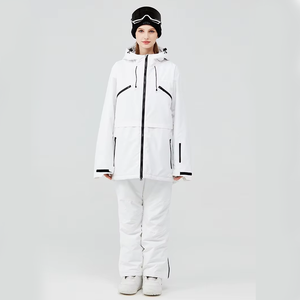 Trajes de esquí transpirables de dos piezas personalizados, pantalones <span class=keywords><strong>con</strong></span> <span class=keywords><strong>tirantes</strong></span> a prueba de viento y chaqueta de Snowboard para hombres y mujeres, pantalones <span class=keywords><strong>con</strong></span> pechera de esquí de talla grande - Product Image 4