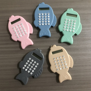 Mini Fish Shape Calculator 8 Digits ABS Material Portable Keychain Macaron Color Korean Style Fashionable Pocket Size - Product Image 1