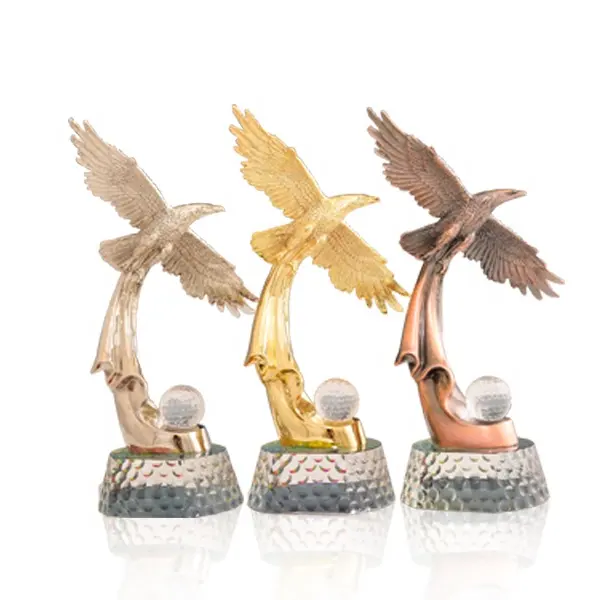 Fly Gevleugelde Adelaar Trofee, Goud/Zilver/Koper Plated Eagle Kampioenschap Golfbal Trofee Kristal Award