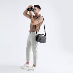 Mochila impermeable para cámara, bolsa de cuero PU para cámara con soporte para trípode, compartimento para portátil de 14 ", muestra gratis - Product Image 4