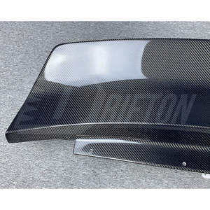 Coffre arrière en fibre de carbone HighKick pour Audi R8 Gen1 (2007-2015) avec tissage 3K/6K/12K et finition brillante/mate, protection UV - Product Image 5