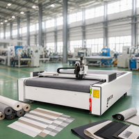 Machine de découpe CNC automatique pour tissus de stores zébrés, pour la production de rideaux enrouleurs