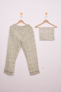 Conjunto de Pijama para Mujer con Estampado Artesanal, Cuello Camisero, Manga Tres Cuartos, Cierre de Botones, Ropa de Dormir, Ropa de Estar por Casa para Verano - Product Image 5