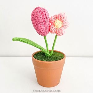 ดอกไม้ถักโครเชต์แฮนด์เมด รูปดอกทานตะวัน ดอกทิวลิป ดอกลิลลี่ พร้อมกระถาง สำหรับตกแต่งบ้าน สำนักงาน โต๊ะทำงาน ดอกไม้ประดิษฐ์ - Product Image 3