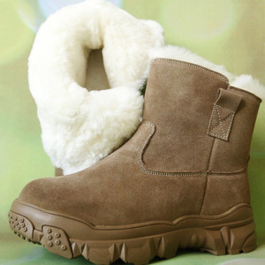 Botas de Nieve para Hombre, Color Marrón Oscuro, Media Caña, Forro Grueso de Piel de Oveja, Cálidas, Antideslizantes e Impermeables para Exteriores - Product Image 1