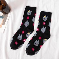 Vente en gros de chaussettes de sport mignonnes à motifs de dessins animés pour femmes, chaussettes en coton fantaisie à motifs animaliers, chaussettes décontractées à la mode pour filles