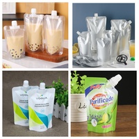 Machine automatique de remplissage et de bouchage pour sachets souples (1L, 2L, 3L, 4L) de gels douche, jus et sauces tomate à bec verseur