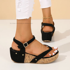 Women Platform Toe Clip Rivet Thick Sole <b>Sandals</b> Summer New European and American Roman <b>Sandals</b> Wholesale - Product Image 4