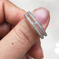 Kadınlar için Pave Kübik Zirkonya Çift Bant Yüzük, 5mm, Beyaz Altın Kaplama Pirinç Minimalist Çift Katmanlı, Beyaz Altın