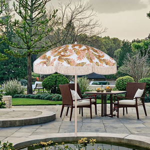 Chaise <span class=keywords><strong>de</strong></span> <span class=keywords><strong>plage</strong></span> en aluminium <span class=keywords><strong>de</strong></span> luxe avec poteau en bois <span class=keywords><strong>parasol</strong></span> <span class=keywords><strong>de</strong></span> <span class=keywords><strong>plage</strong></span> à franges avec pompons en coton équipement <span class=keywords><strong>de</strong></span> <span class=keywords><strong>plage</strong></span> <span class=keywords><strong>de</strong></span> qualité supérieure - Product Image 1