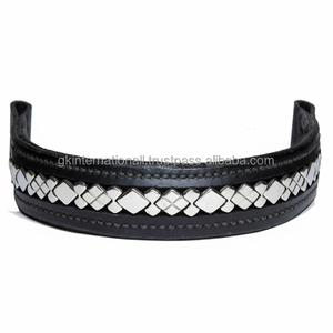 Collier de chien en cuir noir cousu, chaine vide, accessoire pour mariée conçu avec un pneu en diamant en acier inoxydable - Product Image 1