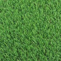 Gazon artificiel réaliste en herbe synthétique durable pour la décoration de jardin, de cour et d'aménagement extérieur