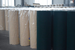 Round Shape ISO9001 Certification Galvanized Welded <b>Wire</b> <b>Mesh</b> for Rabbit Cage Constructions - Product Image 3