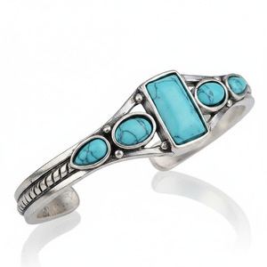 Bracelet manchette rétro pour femme, en argent tibétain, avec incrustation carrée en fausse turquoise en forme de goutte, bijou cadeau - Product Image 4