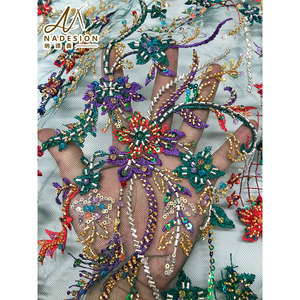 कस्टम निर्मित निजीरियन ब्राइडल कढ़ाई फीता कपड़े बेडेड लक्जरी उच्च गुणवत्ता वाले थोक सोने के फीता कपड़े - Product Image 5