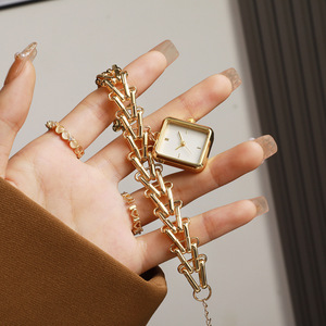 <span class=keywords><strong>Montre</strong></span>-bracelet de luxe pour <span class=keywords><strong>femme</strong></span>, <span class=keywords><strong>cadran</strong></span> <span class=keywords><strong>rectangulaire</strong></span>, pendentif, bracelet en forme d'épi de blé triangulaire, montres à quartz pour femmes, cadeau (WA332) - Product Image 2