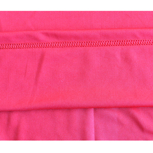 T-shirt promotionnel en polyester uni avec logo personnalisé imprimé par transfert thermique à prix abordable (1,3 $) - Product Image 4