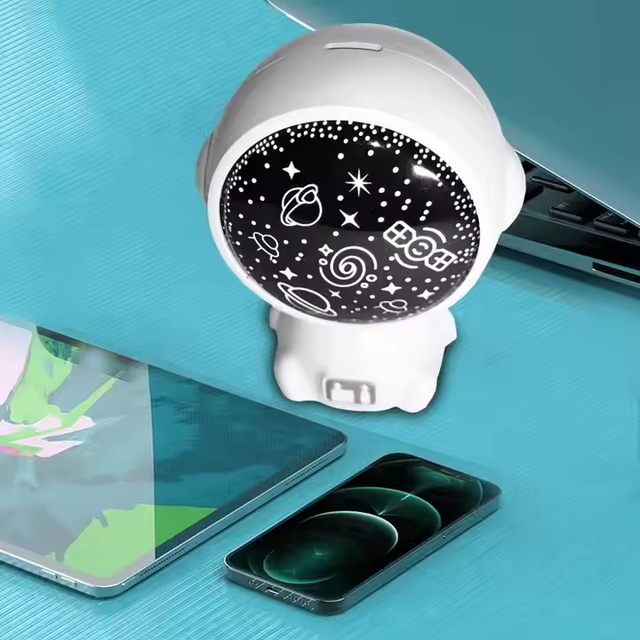 2026 Cute Toy LED Light Mini Speakers with FM Radio Support TF Card OEM Wireless Portable Stereo Woofer Speaker